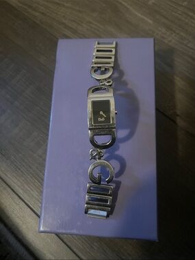 D&G Silver Bracelet Watch with Black Dial